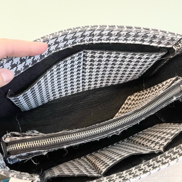 ZTUGO Women's Black Houndstooth Lightweight Versatile Universal Organizer - Picture 4 of 10